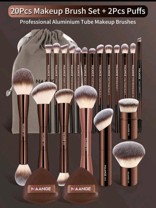 MAANGE 23 Pieces Makeup Tools ﻿ ﻿